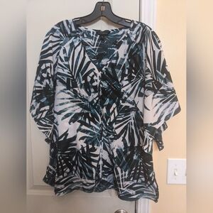 Banana Republic Factory Womens Short Slit Sleeve Leaf Print Blouse Medium